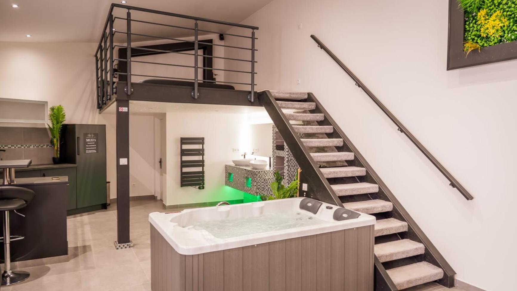 Mezza 47 Spa Precy-sur-Oise Exterior photo